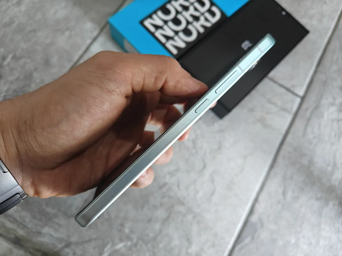 Recensione Recensione OnePlus Nord 4: l'alluminio torna da protagonista