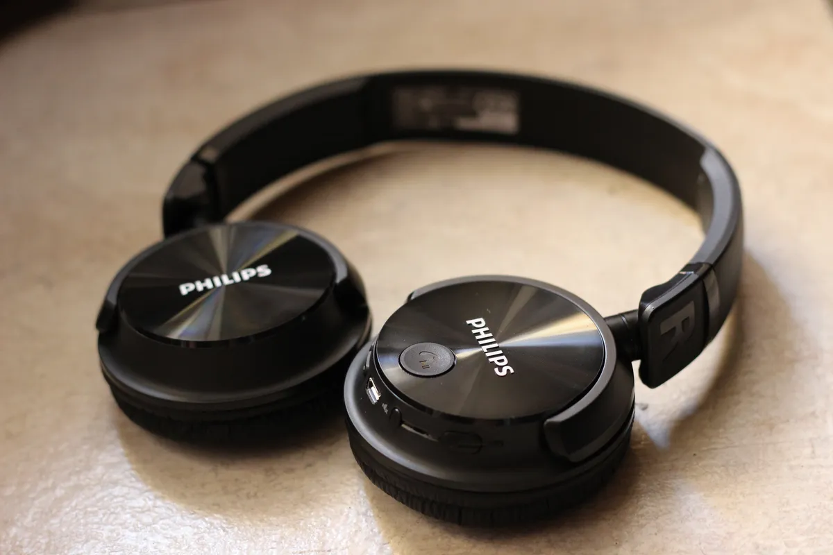 Philips SHB3060BK, la recensione: le cuffie Bluetooth stereo