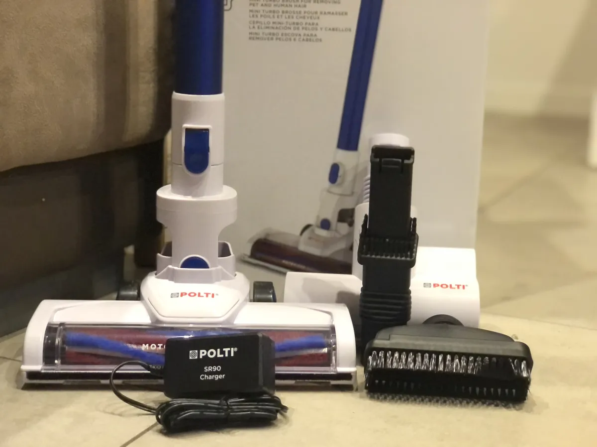 Recensione Recensione Polti Forzaspira Slim SR90B_Plus: la scopa senza fili 2in1