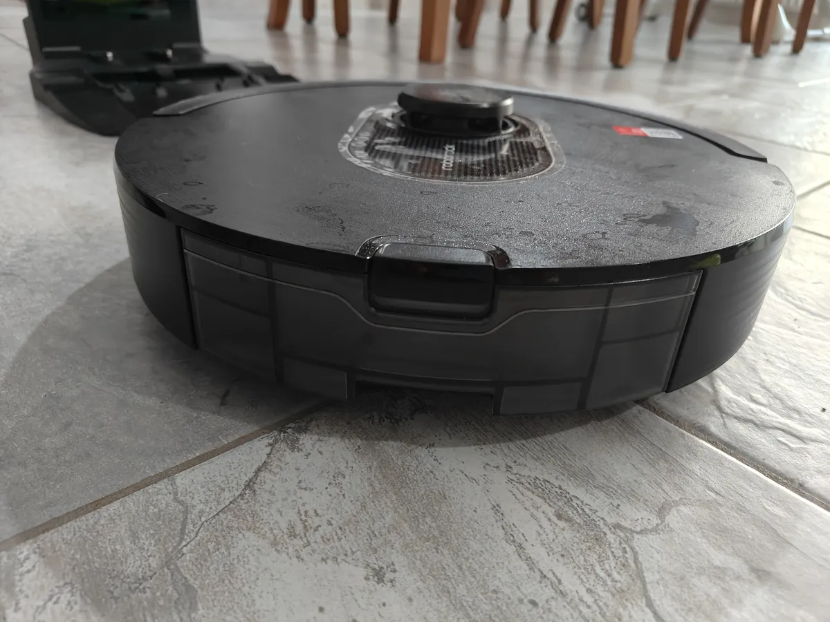 Recensione Roborock Q5 Max+, la recensione: il robot aspirapolvere con svuotamento automatico che fa tutto da solo