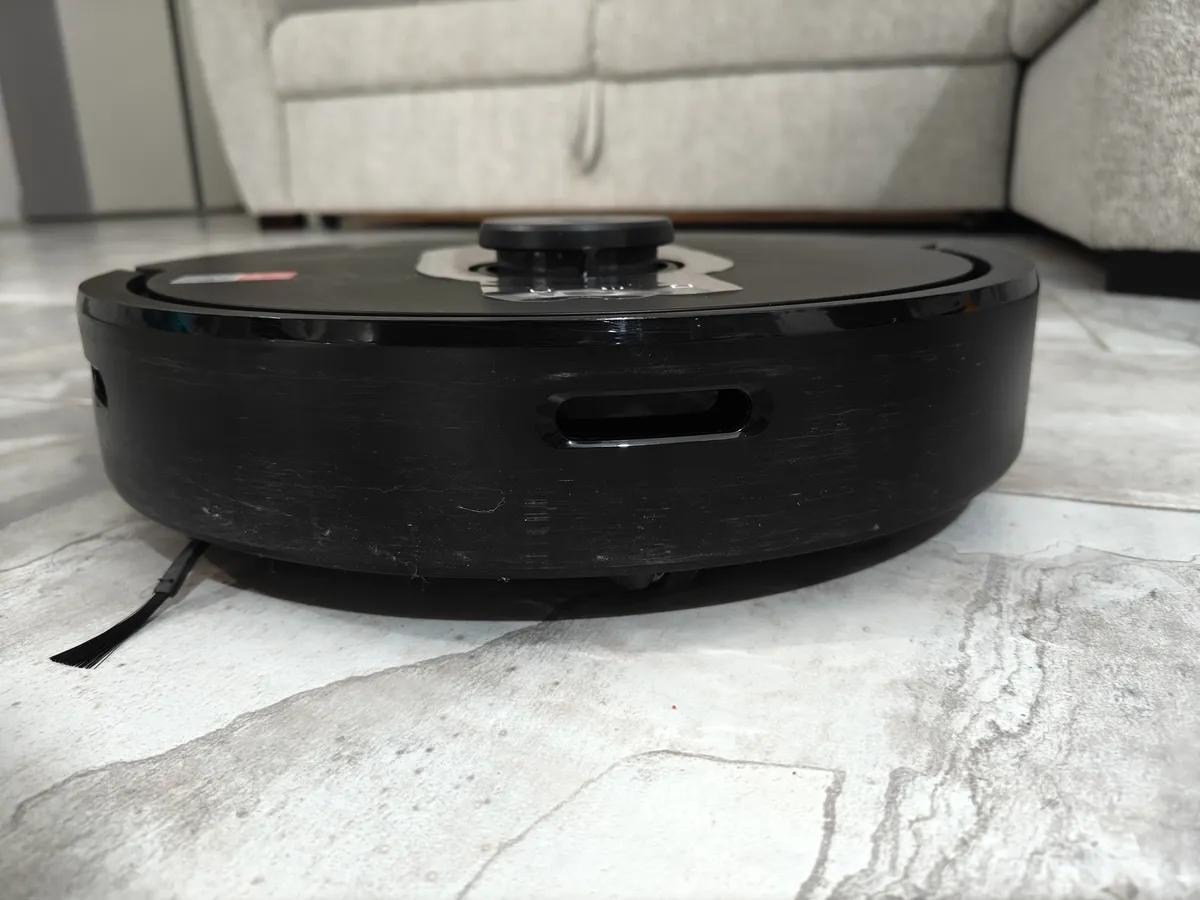 Recensione Roborock Q5 Max+, la recensione: il robot aspirapolvere con svuotamento automatico che fa tutto da solo