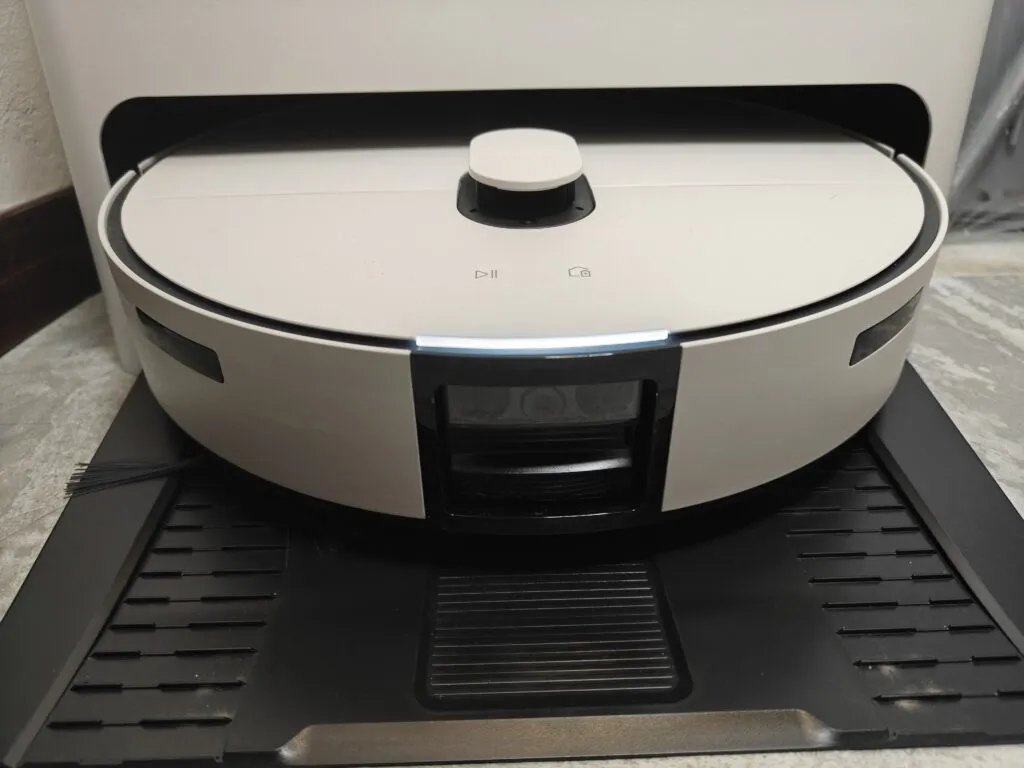 Recensione Recensione Samsung Jet Bot Combo AI: Vapore e AI per la Pulizia