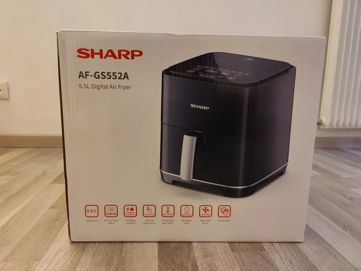 Recensione Recensione Sharp AF-GS552A: la friggitrice ad aria da 5,5 litri