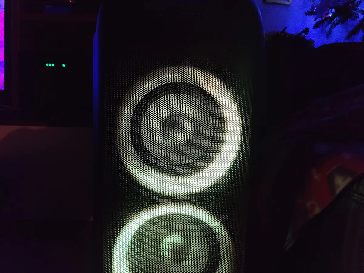 Recensione Recensione Sharp XParty Street Beat: altoparlante party da 100W