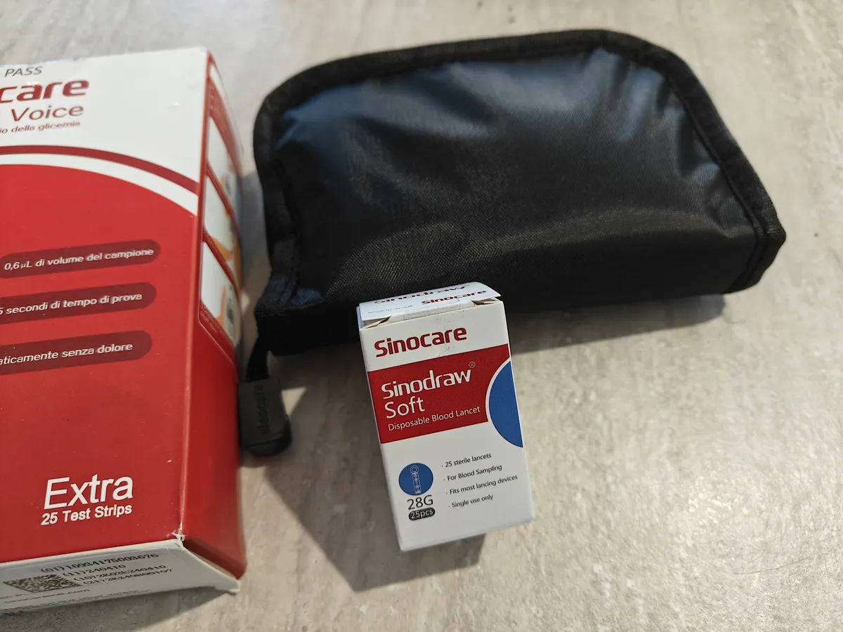 Recensione Recensione Sinocare Safe AQ Voice: kit glicemia semplice e vocale