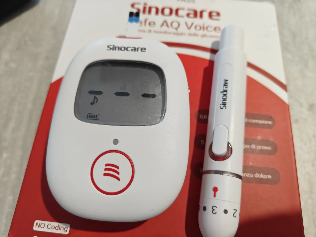 Recensione Recensione Sinocare Safe AQ Voice: kit glicemia semplice e vocale