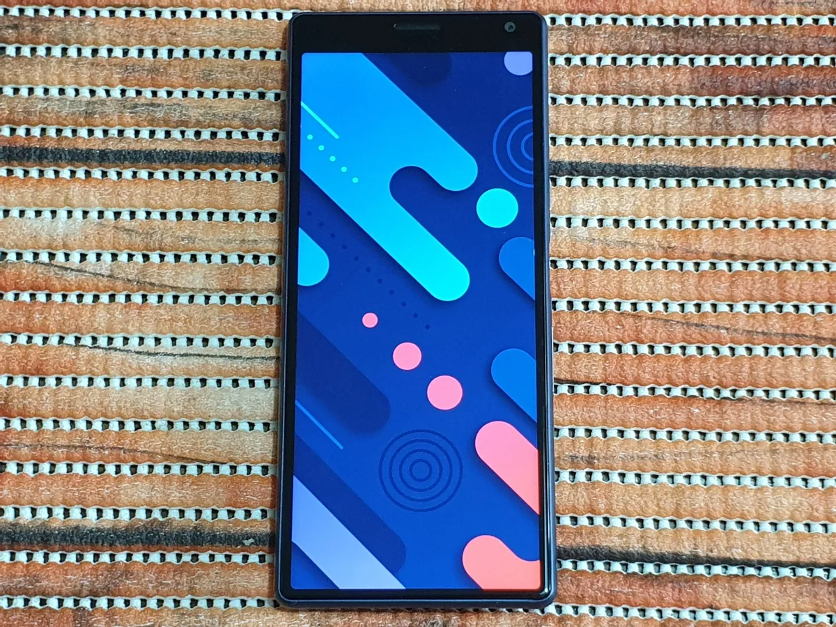 Sony Xperia 10: il mediogamma con display 21:9 è convincente?