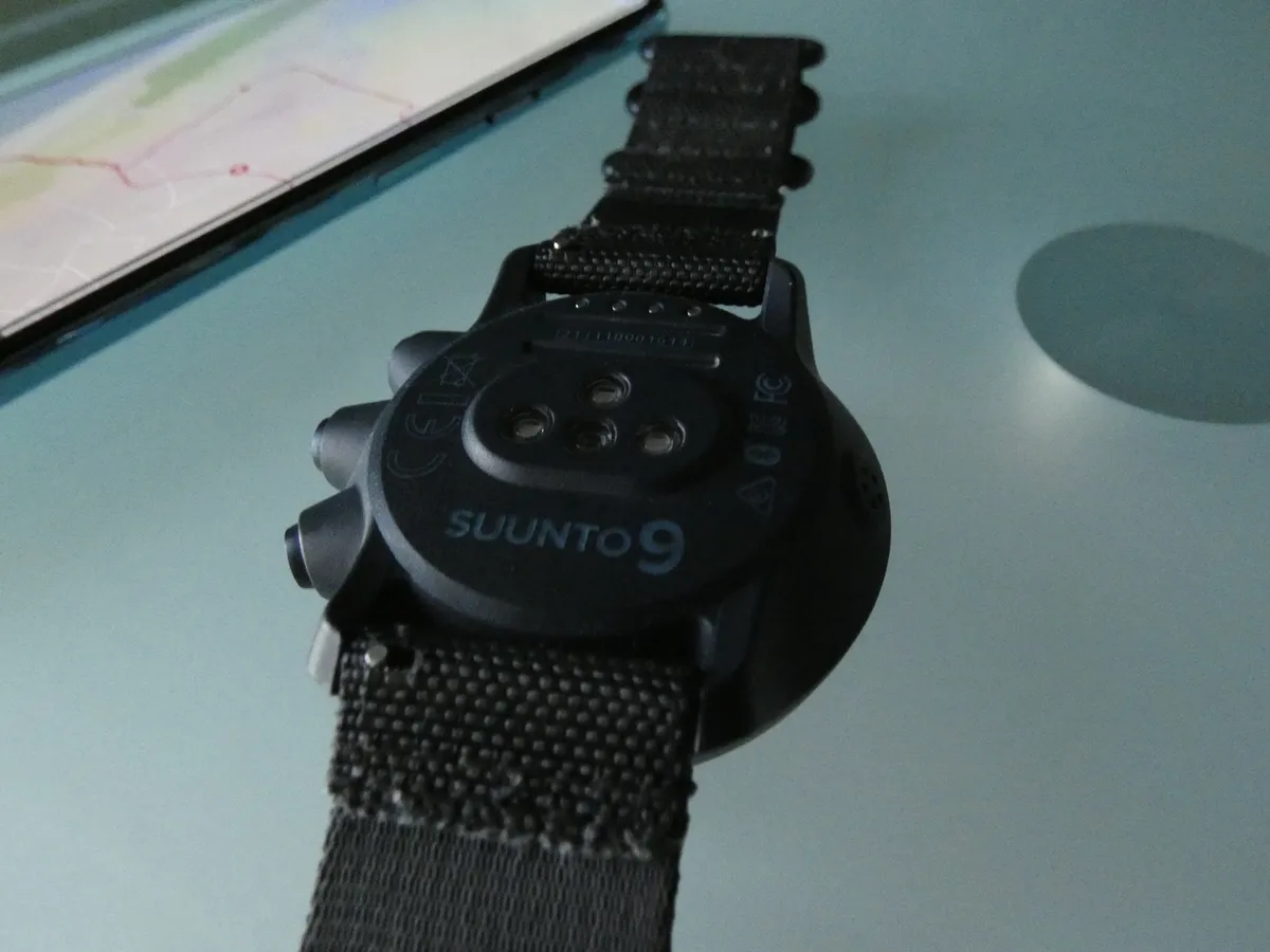 Recensione Recensione Suunto 9 Baro Titanium: smartwatch da outdoor definitivo