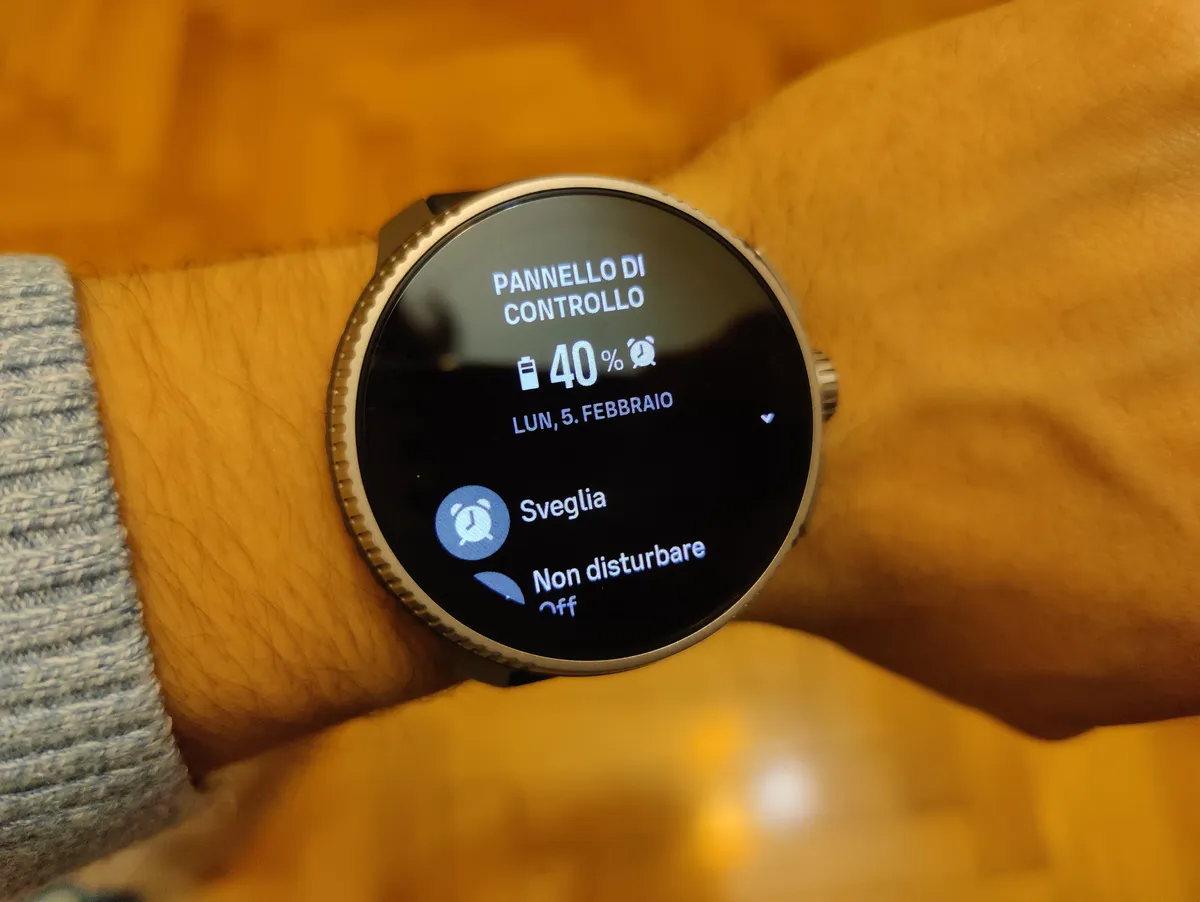 Recensione Recensione Suunto Race: lo sportwatch con AMOLED e titanio