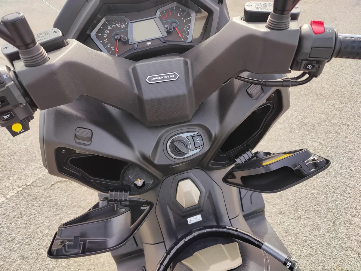 recensione-sym-maxsym-400