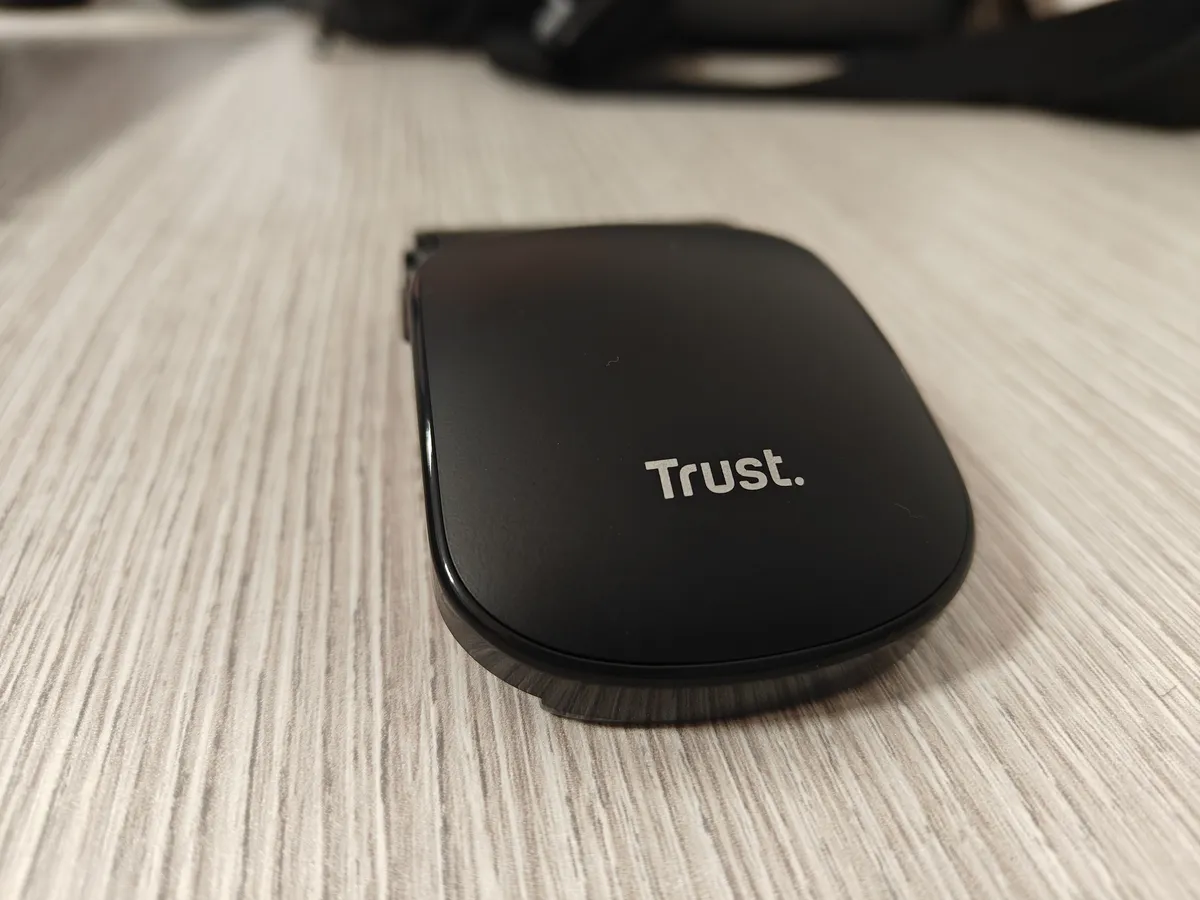 Recensione Recensione Trust Zylo: il mouse wireless pieghevole da taschino