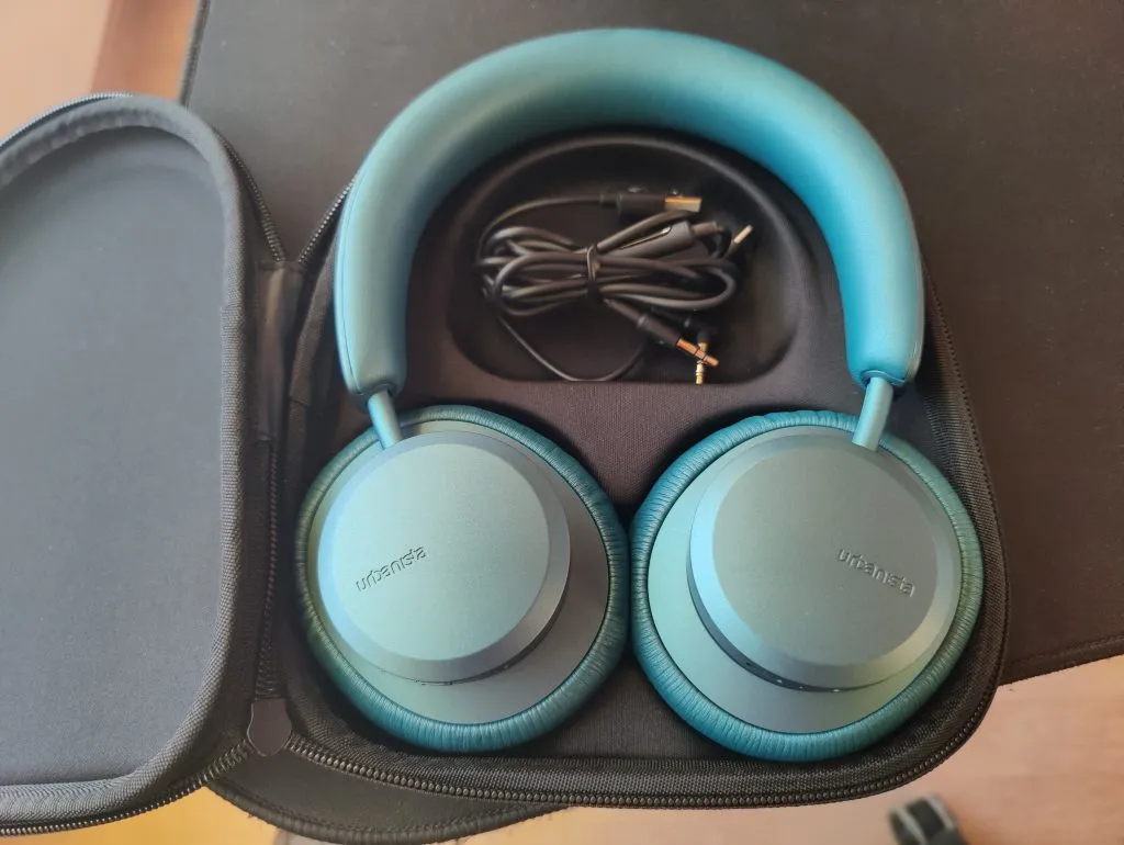 Recensione Recensione Urbanista Miami: cuffie ANC con stile e super autonomia
