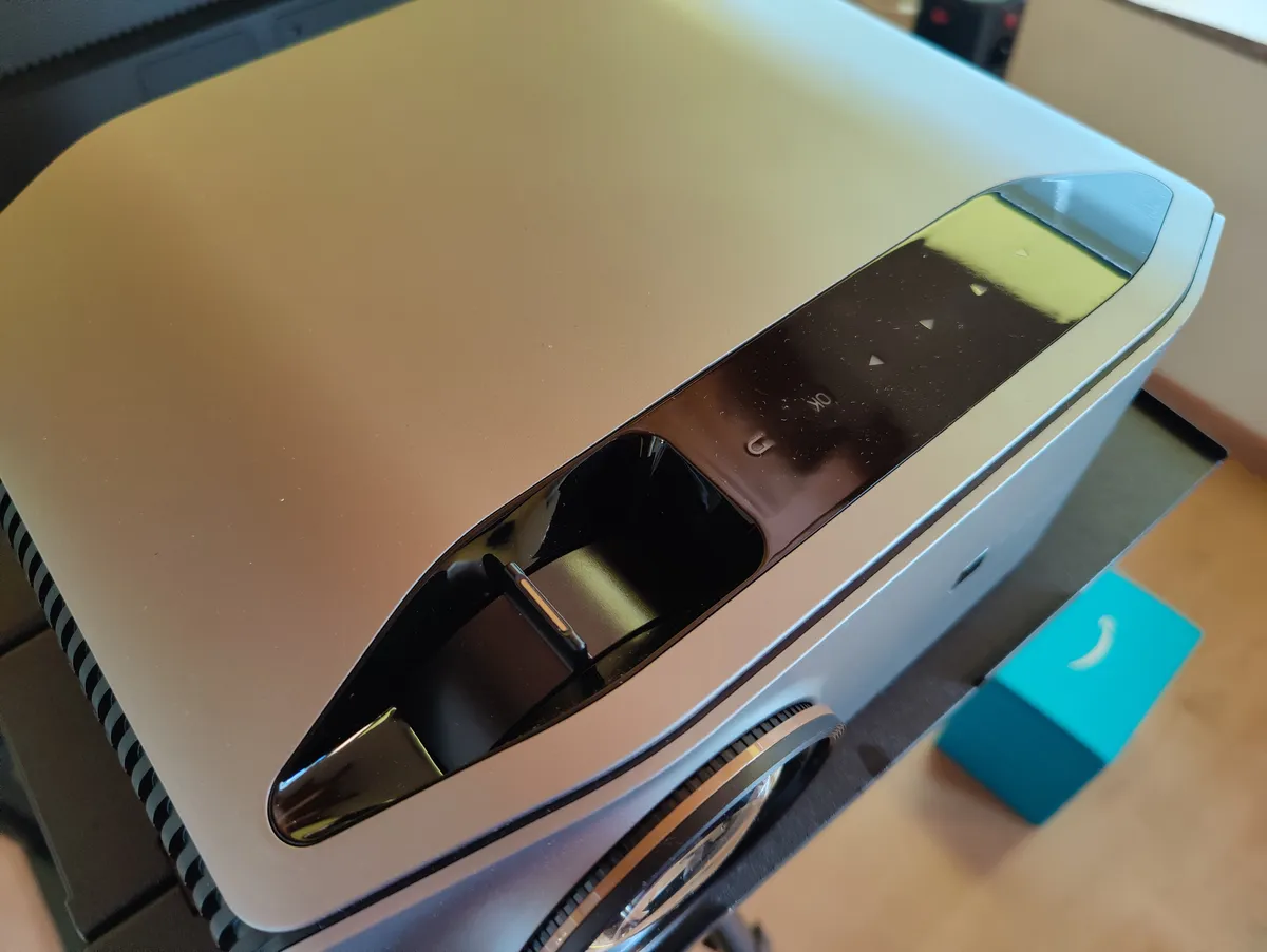 Recensione Recensione Vamvo L6200: il proiettore Full HD per il cinema in casa