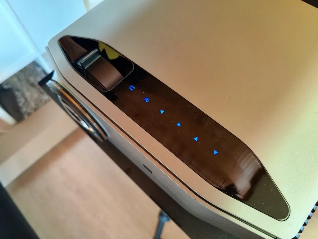 Recensione Recensione Vamvo L6200: il proiettore Full HD per il cinema in casa