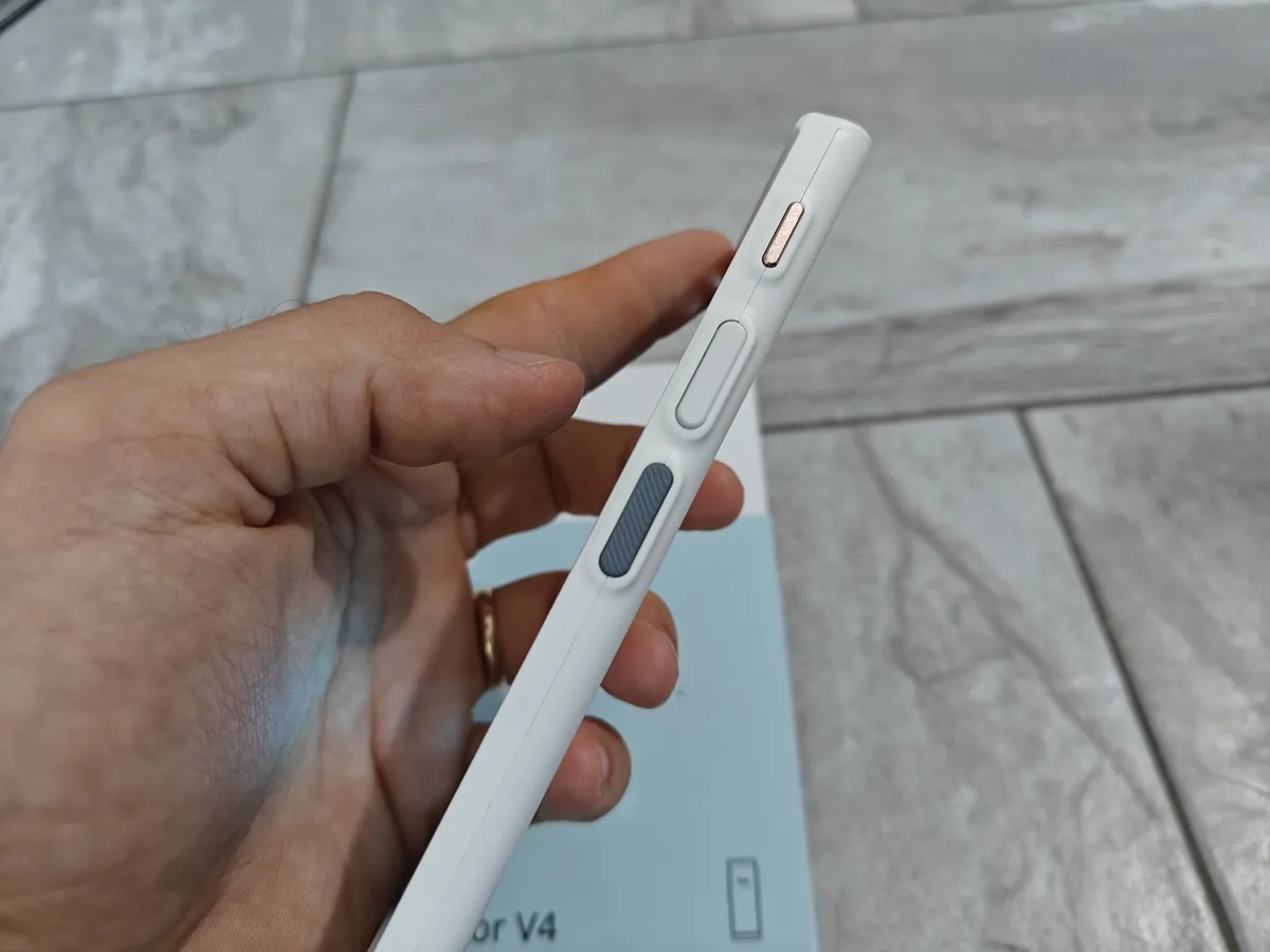 Recensione Recensione Vasco Translator V4: il traduttore definitivo da viaggio