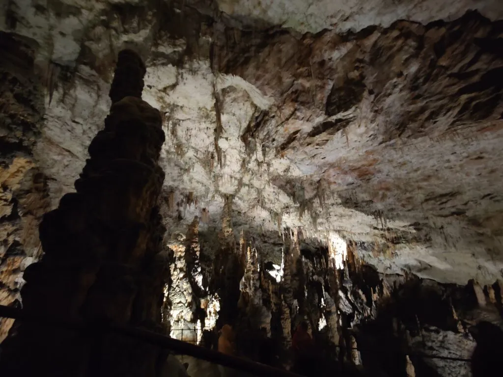 Recensione Recensione Grotte di Postumia: trenino, storia ed esperienza