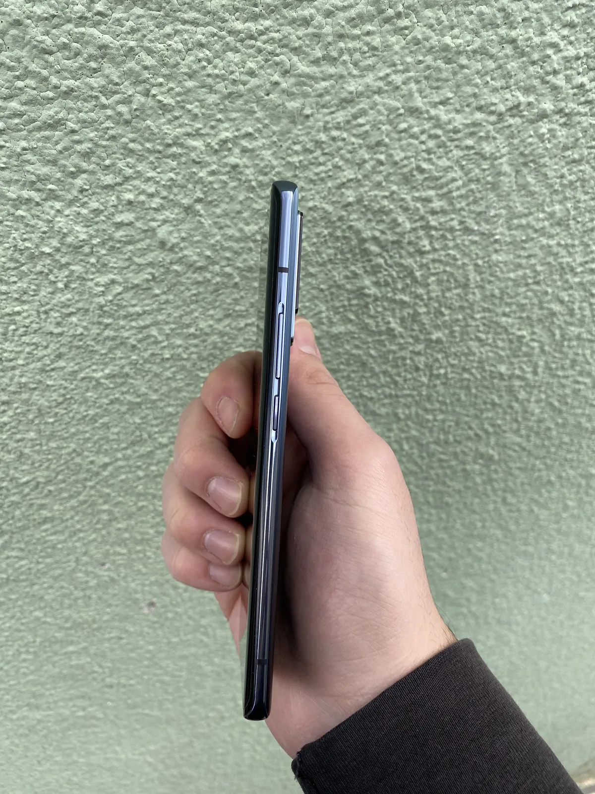 Recensione Vivo X51 5G: un dispositivo di qualità ma con un prezzo discutibile