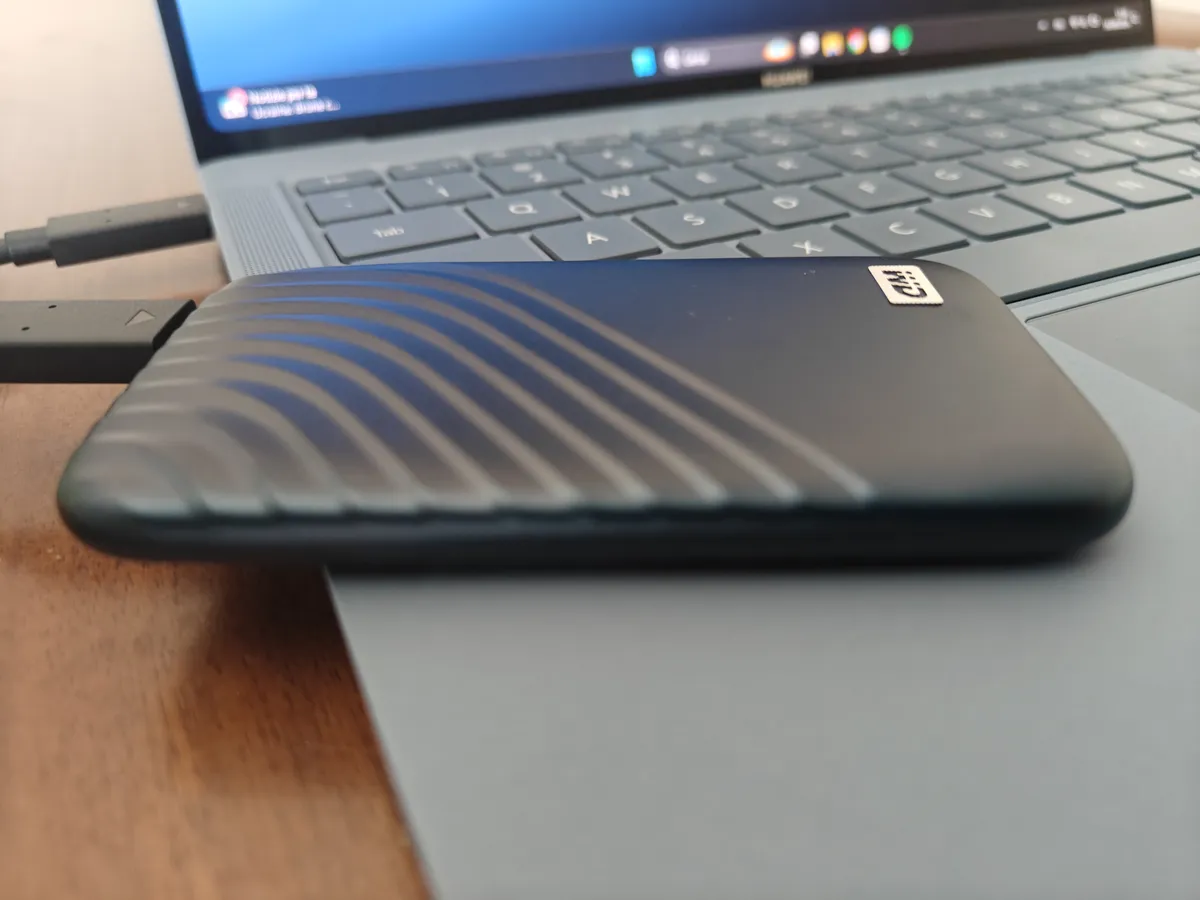 Recensione Recensione WD My Passport SSD 1TB: Velocità NVMe e Design Tascabile