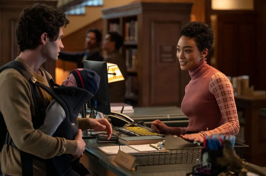 Recensione Recensione You 3: ossessioni e drammi familiari su Netflix