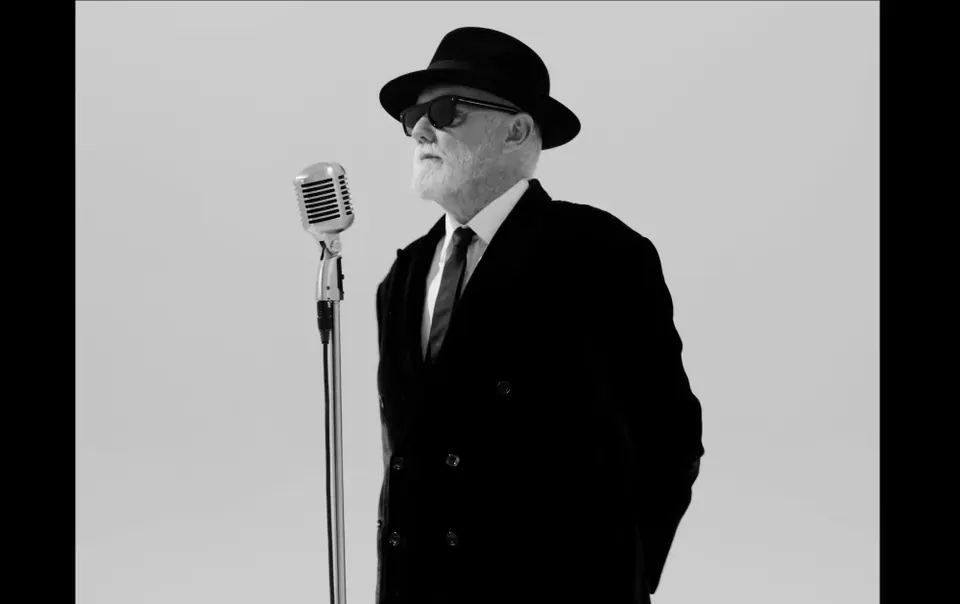 Recensione Roger Taylor: Pre-order disponibile per il nuovo album 'VIOLENCE INSANE IN A BEAUTIFUL WORLD'