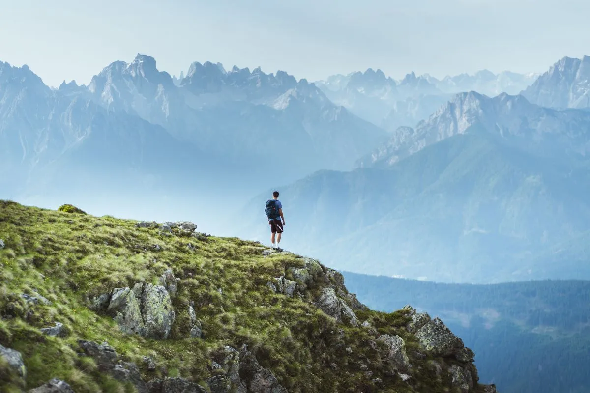 Scopri l'Alpine Nature Hotel Stoll: lusso immerso nella natura