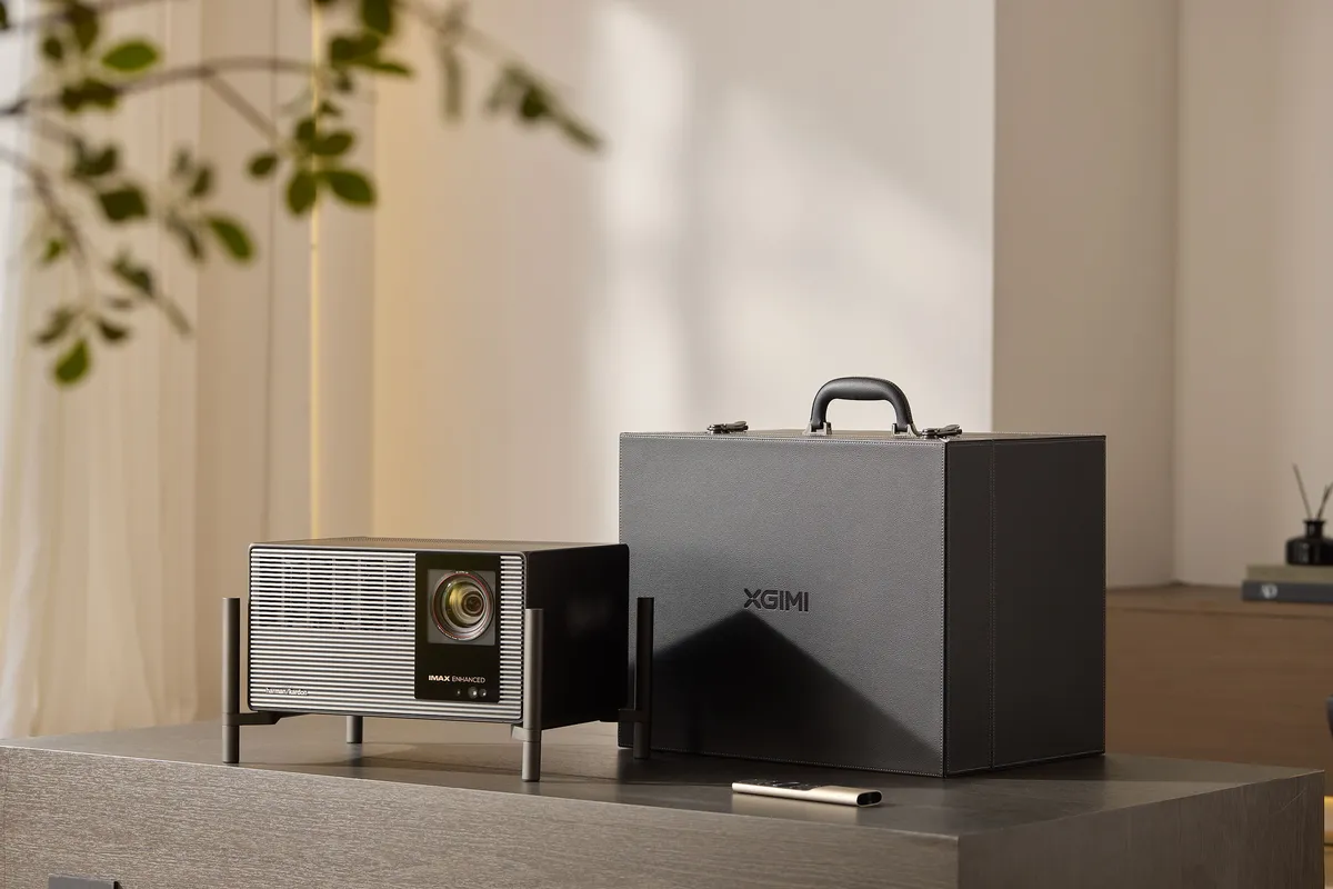 XGIMI Lancia la Serie TITAN Noir in Italia: Proiettori Laser 4K Premium