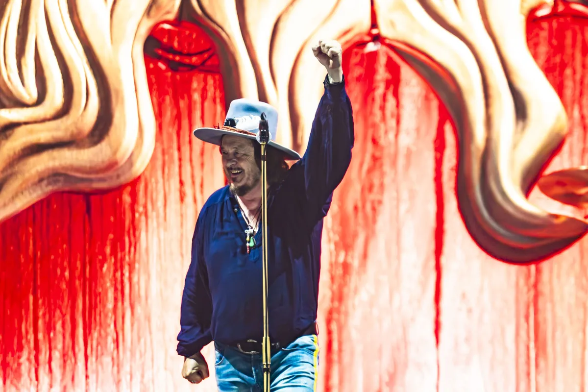 Zucchero celebra 25 anni di 'Baila' con un grande evento al San Siro